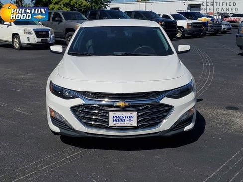 Used 2023 Chevrolet Malibu LT FWD image 2