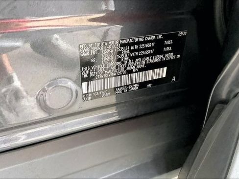 Used 2021 Toyota RAV4 XLE FWD image 14