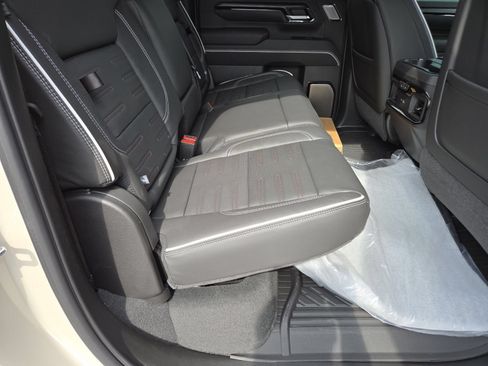 New 2026 GMC Sierra 2500 AT4X w/ AT4X AEV Edition AWD/4WD image 27
