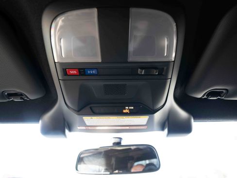 Used 2025 Toyota GR86 Premium image 18