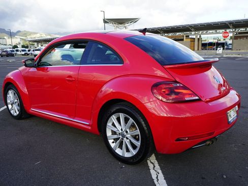 Used 2019 Volkswagen Beetle 2.0T SE FWD image 28