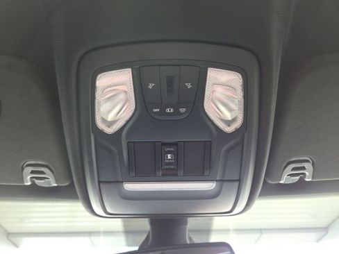 Used 2019 RAM 1500 Big Horn image 17