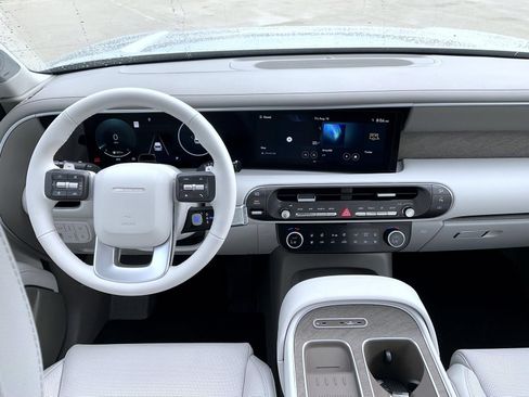 Certified 2026 Hyundai Palisade Limited AWD/4WD image 14