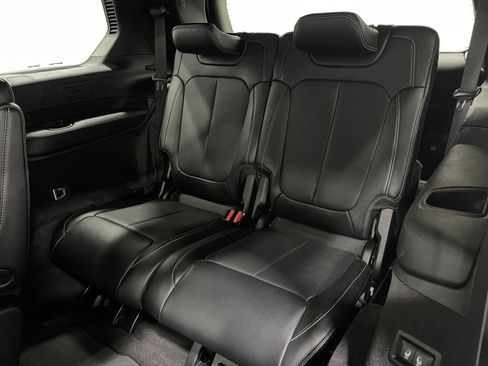 Used 2021 Jeep Grand Cherokee L Overland w/ Advanced Protech Group III image 32