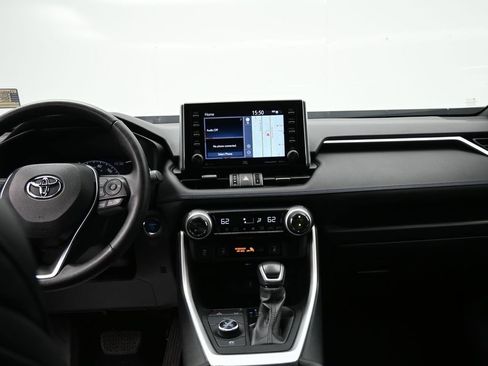 Used 2021 Toyota RAV4 XSE image 11