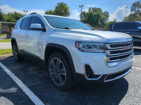 Used 2020 GMC Acadia SLT w/ Driver Alert Package II FWD image 1