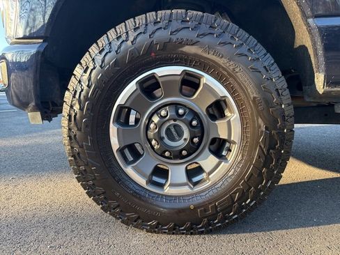 Used 2024 Ford F350 Lariat w/ Lariat Ultimate Package image 9