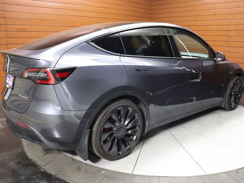 Used 2022 Tesla Model Y Performance image 21