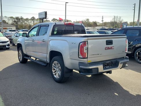 Used 2017 GMC Canyon SLT w/ Driver Alert Package image 4