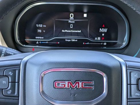 Used 2022 GMC Yukon XL SLT w/ SLT Luxury Package AWD/4WD image 27
