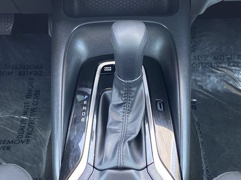 Certified 2025 Toyota Corolla LE FWD image 33