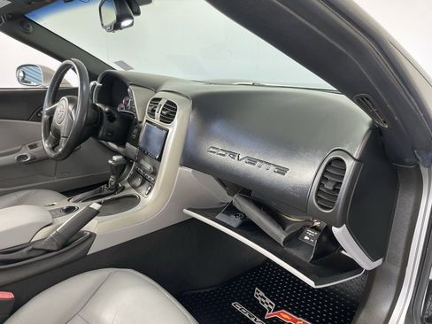 Used 2005 Chevrolet Corvette Convertible w/ Preferred Equipment Group image 42