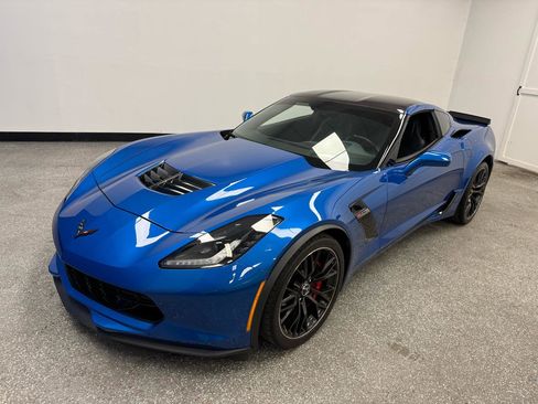 Used 2015 Chevrolet Corvette Z06 w/ 2LZ Preferred Equipment Group RWD image 22