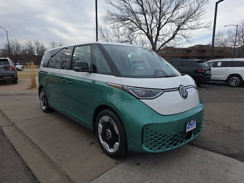 New 2025 Volkswagen ID. Buzz Pro S Plus image 7
