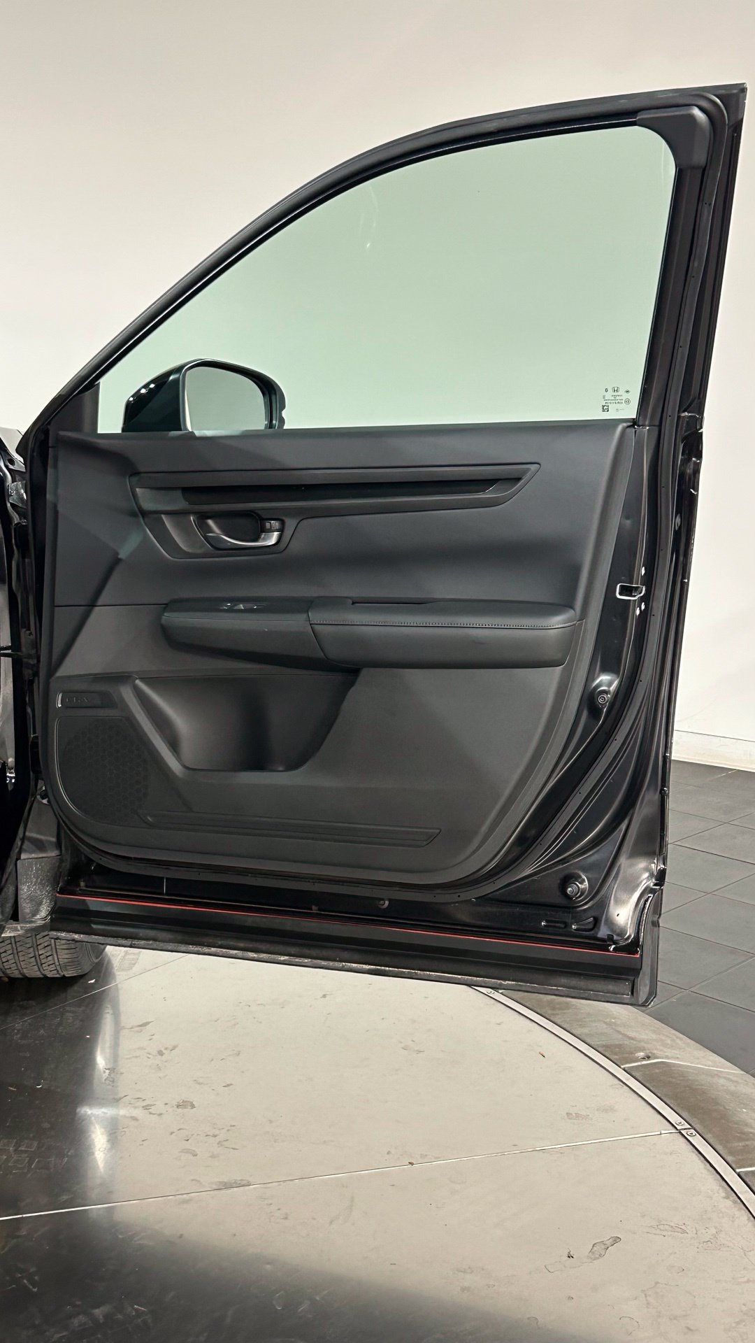 Used 2023 Honda CR-V LX image 45