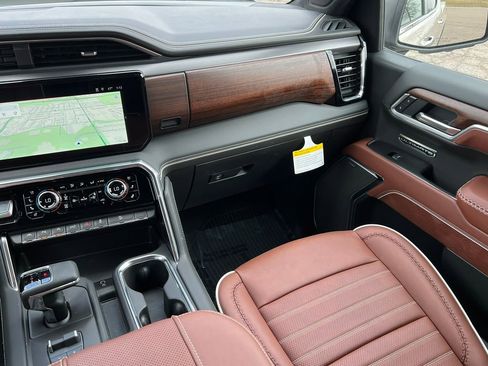 New 2026 GMC Sierra 1500 Denali Ultimate w/ LPO, Black Badging Package image 42