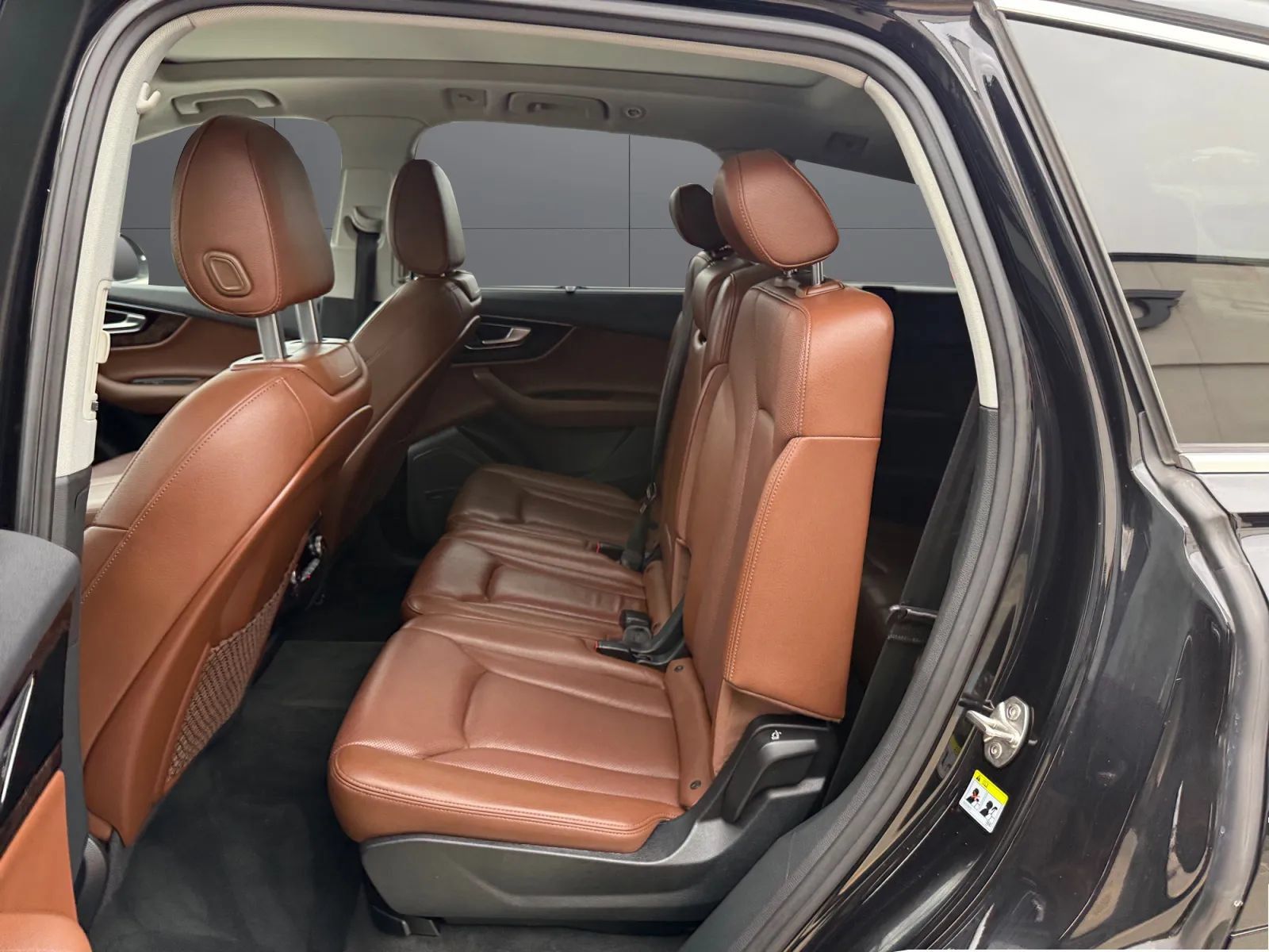 Used 2018 Audi Q7 3.0T Prestige w/ Prestige Package AWD/4WD image 19