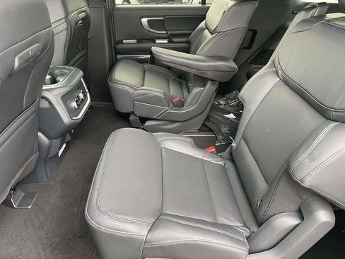 New 2025 Ford Expedition Max Platinum w/ Stealth Appearance Package image 12