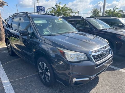 Used 2017 Subaru Forester 2.5i Limited w/ Popular Package #2 AWD/4WD image 3