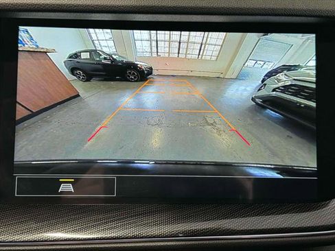 Used 2023 Buick Envision Preferred image 25