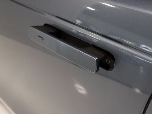 Used 2020 Land Rover Range Rover Velar R-Dynamic S image 68