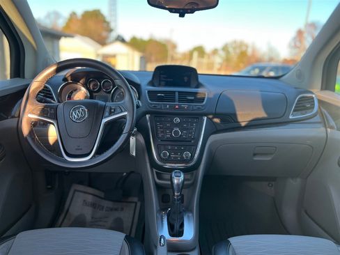 Used 2015 Buick Encore FWD image 18