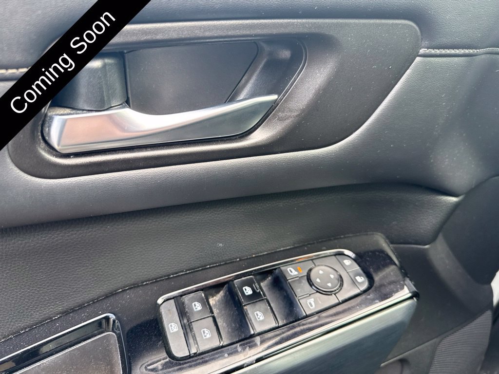 Used 2022 Nissan Pathfinder SL w/ SL Black Package FWD image 8