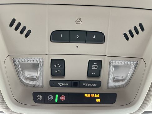 Used 2018 GMC Terrain Denali w/ Advanced Safety Package image 31