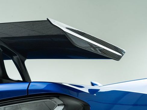 Used 2018 Chevrolet Camaro ZL1 RWD image 15