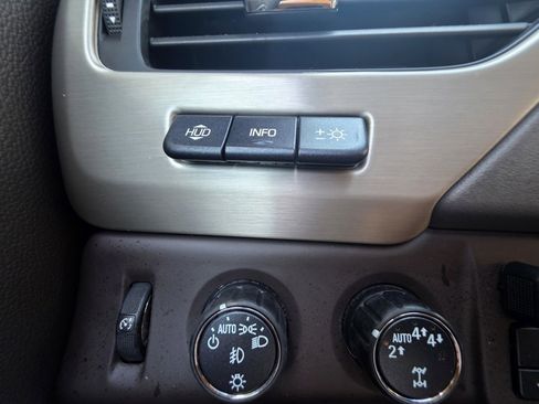 Used 2018 GMC Yukon Denali w/ Open Road Package image 13