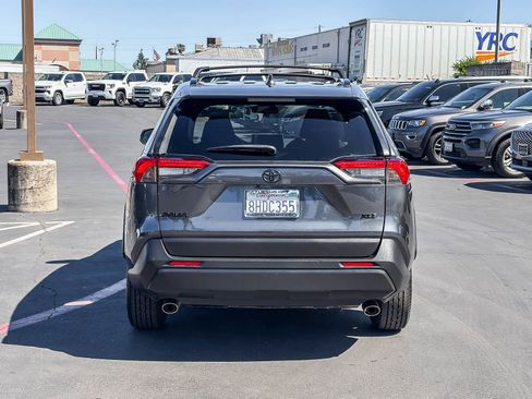 Used 2019 Toyota RAV4 XLE w/ All Weather Liner Package image 3