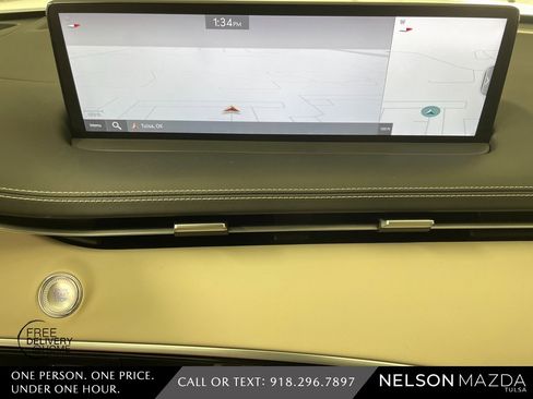 Used 2025 Genesis GV70 3.5T Sport w/ Sport Prestige Package image 30