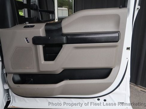 Used 2018 Ford F350 XL w/ Power Equipment Group AWD/4WD image 24