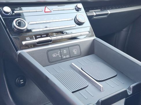 Used 2025 Hyundai Santa Fe SE image 19