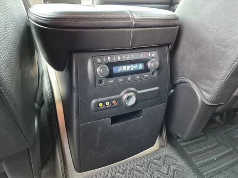 Used 2013 Cadillac Escalade Platinum AWD/4WD image 19