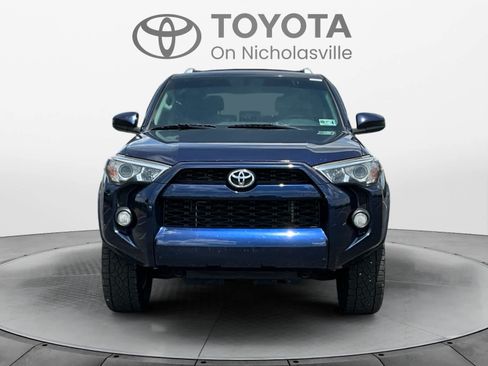 Used 2016 Toyota 4Runner SR5 AWD/4WD image 8