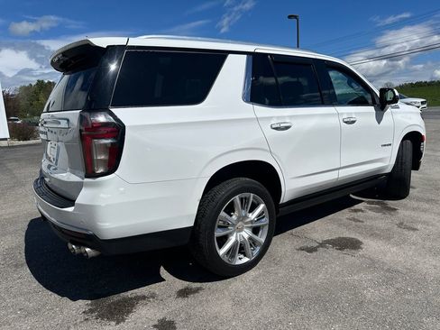 Used 2021 Chevrolet Tahoe High Country w/ Premium Package AWD/4WD image 5