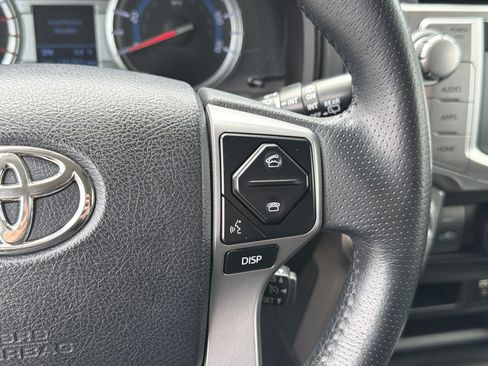 Used 2016 Toyota 4Runner SR5 AWD/4WD image 18