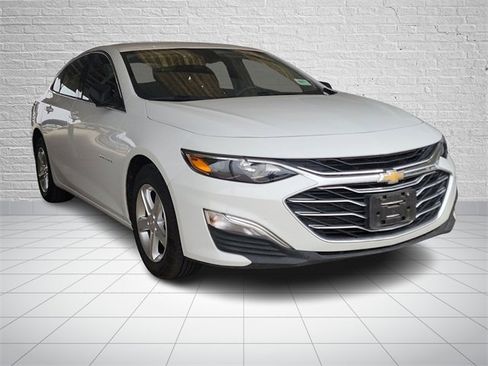 Used 2024 Chevrolet Malibu LS image 4