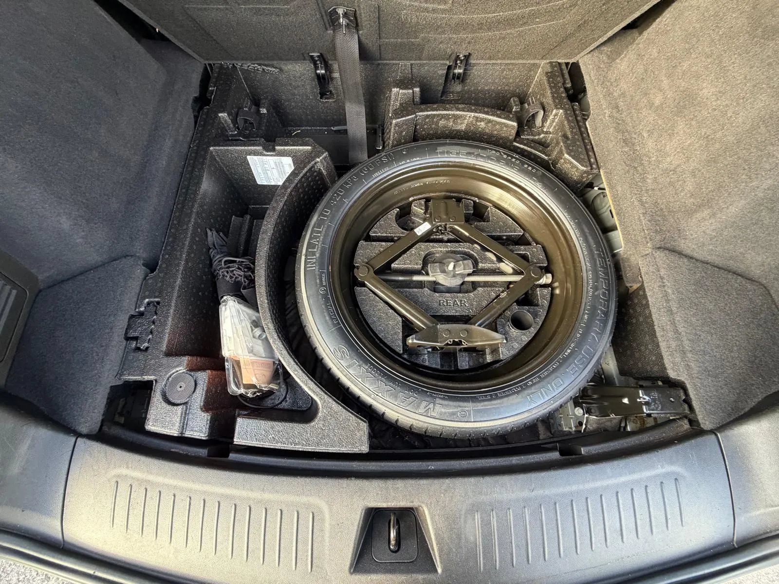 Used 2020 Cadillac XT5 Luxury FWD image 27