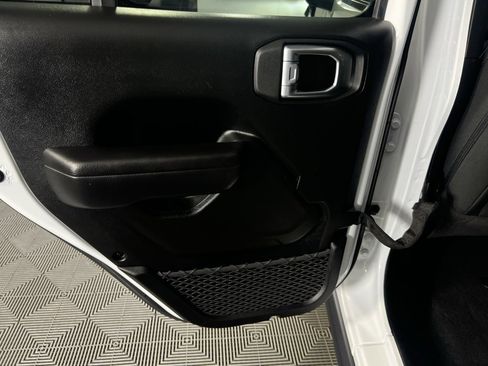 Certified 2023 Jeep Wrangler Unlimited image 28