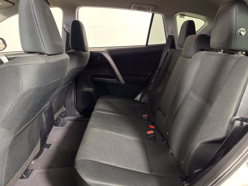 Certified 2018 Toyota RAV4 LE w/ Carpet Mat Package FWD image 13
