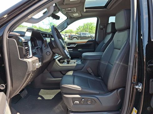 Used 2026 GMC Sierra 1500 Denali w/ Denali Reserve Package AWD/4WD image 14