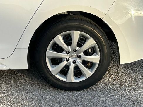 Used 2021 Toyota Corolla LE FWD image 10