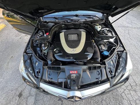 Used 2011 Mercedes-Benz E 550 Cabriolet image 33