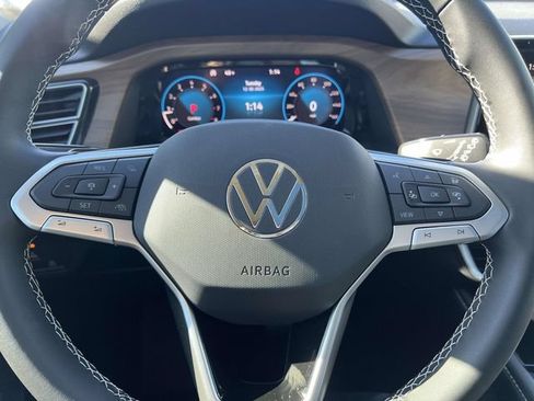 New 2026 Volkswagen Atlas SE FWD image 14