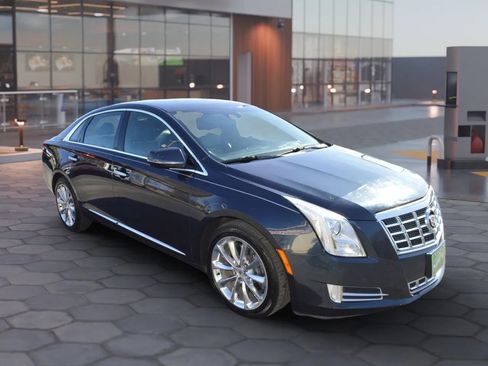Used 2013 Cadillac XTS Premium image 11