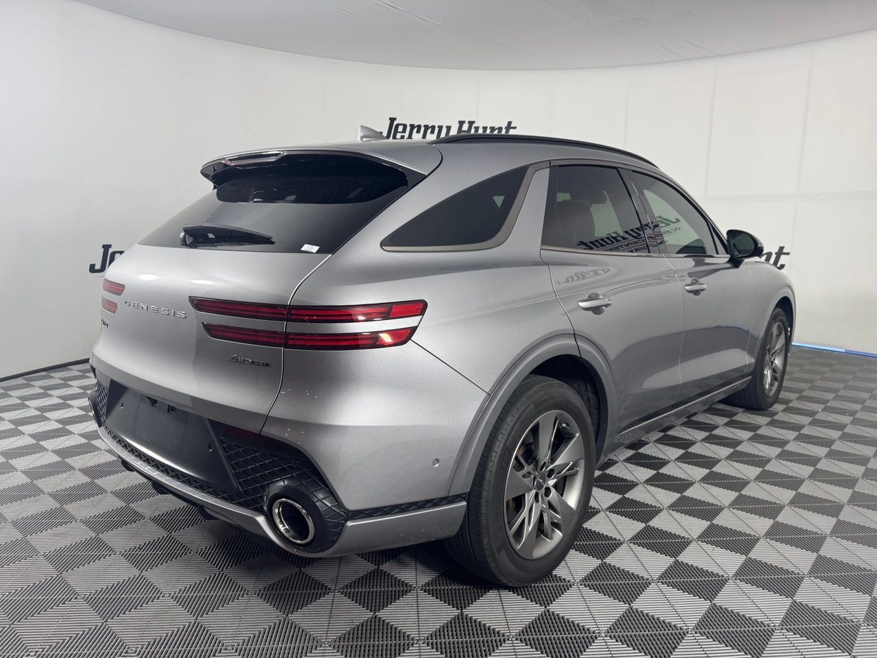 Used 2023 Genesis GV70 3.5T Sport w/ Sport Advanced Package AWD/4WD image 7