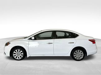 Used 2016 Nissan Sentra SV FWD video 2