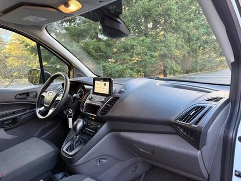 Used 2019 Ford Transit Connect XL image 25